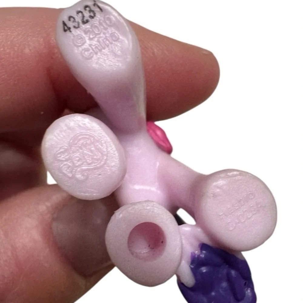 My Little Pony Rarity And Twilight Sparkle Mini Ponies  McDonalds Collectibles